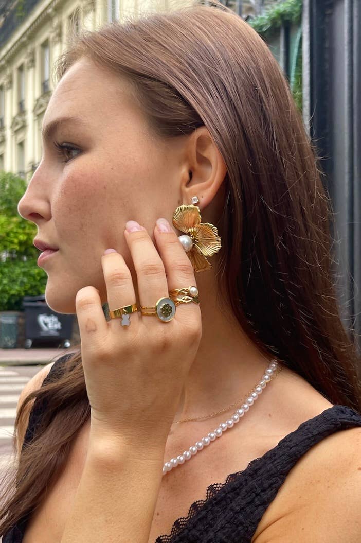 Bague ajourée entrelacée avec perle centrale en acier inoxydable STELLA